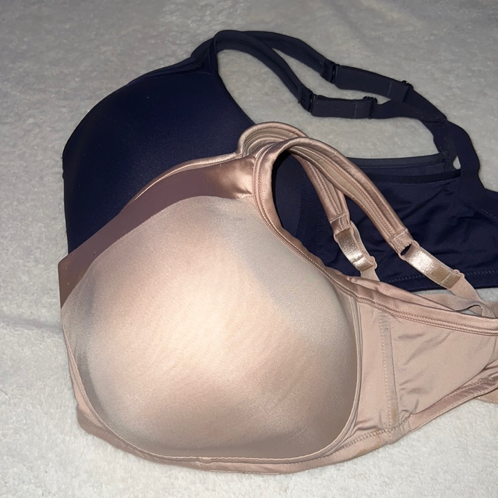 New! 2 Bras ~ Wireless ~  Can be used for Lumpectomy/Breast Cancer Comfort.